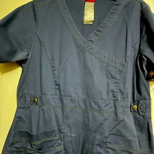 Medium Dickies scrub top